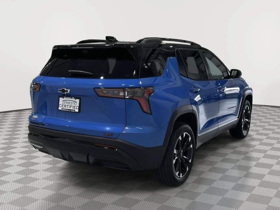Used 2025 Reef Blue Metallic Chevrolet RS image 5
