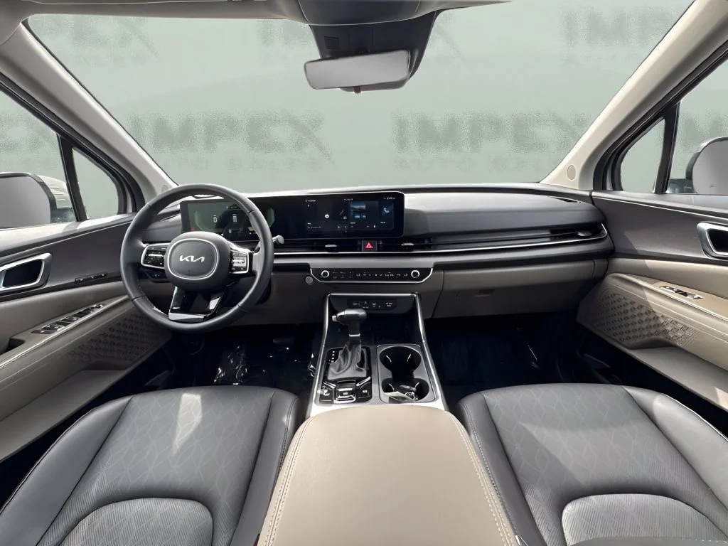 Used 2025 White Kia EX image 13