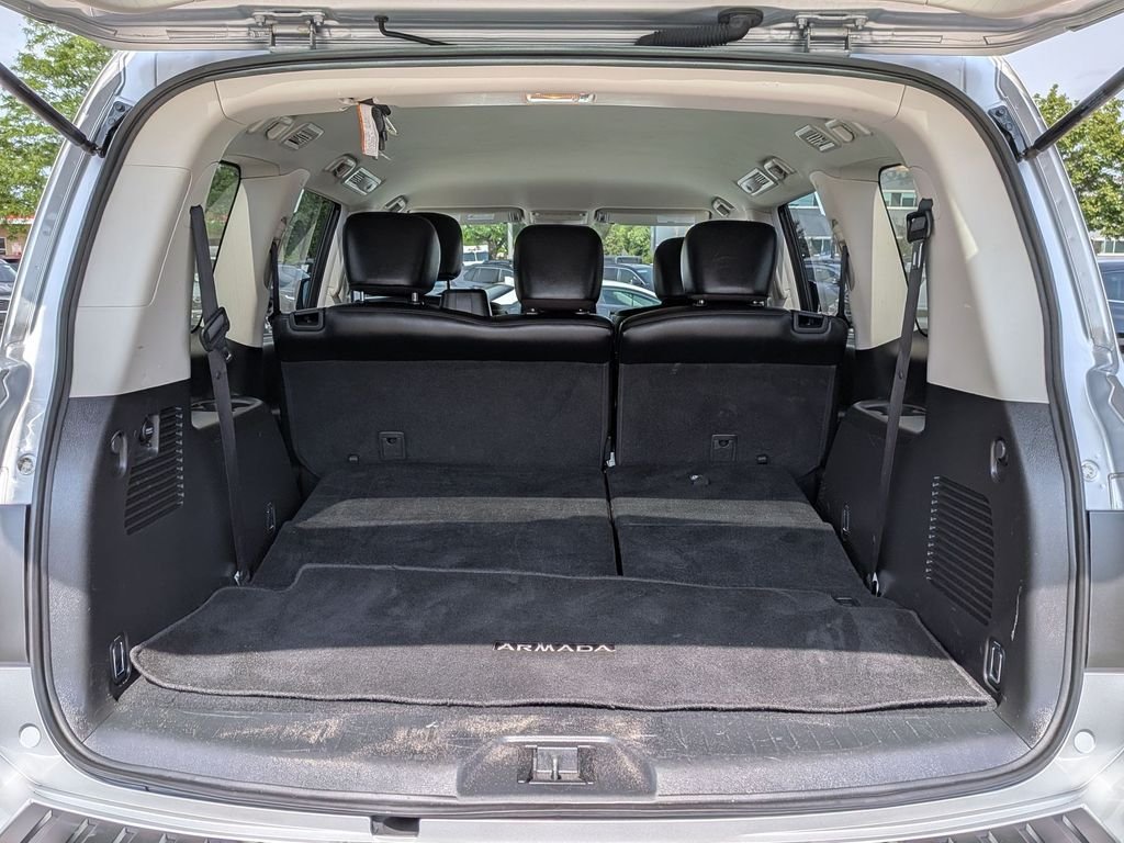 Used 2024 Silver Nissan SV image 32