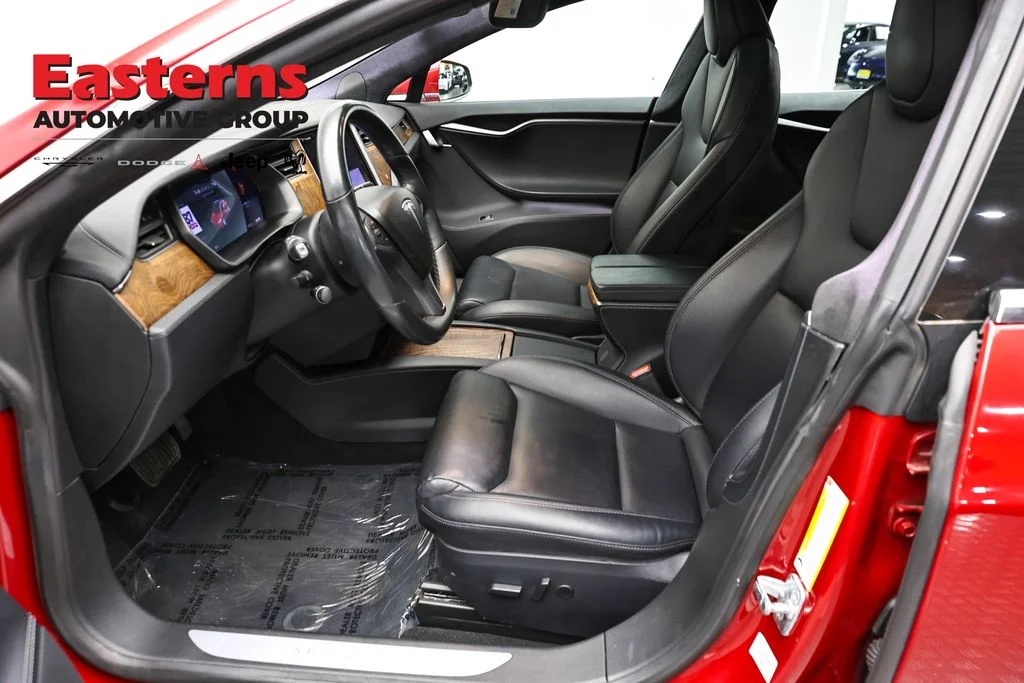 Used 2020 Red Tesla Long Range Plus image 13