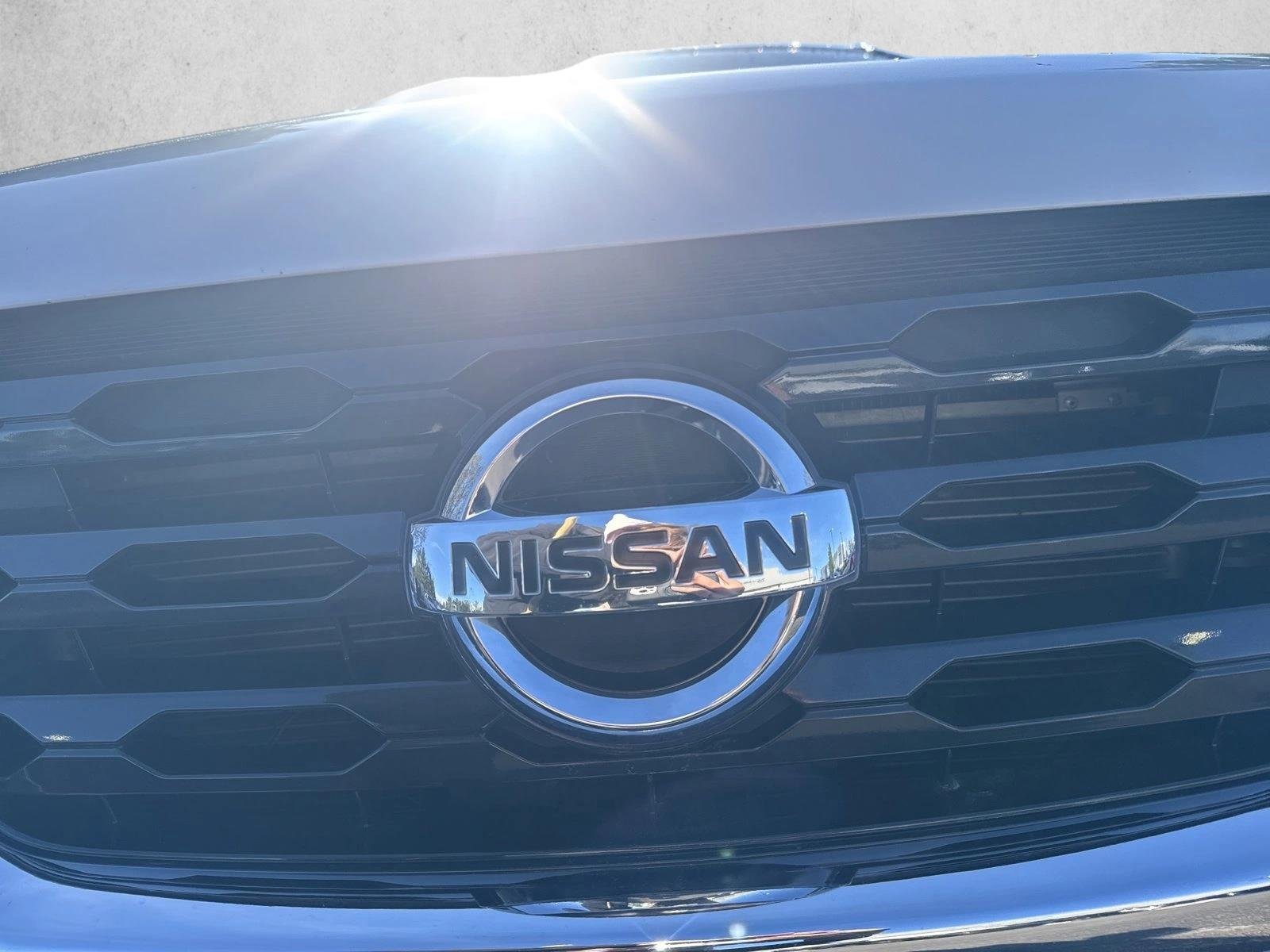 Used 2017 Pearl White Nissan SV image 11