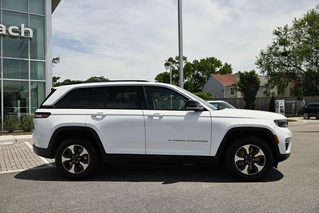 Used 2024 Bright White Clearcoat Jeep 4xe image 4
