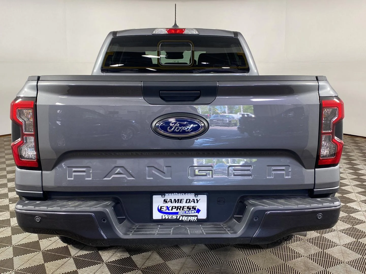 2025 Ford Ranger XLT - Photo 17