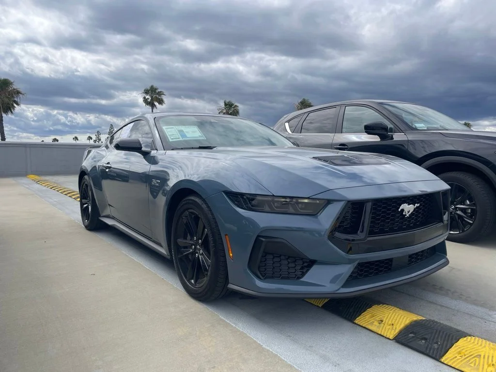 2025 Ford Mustang GT Fastback's photo