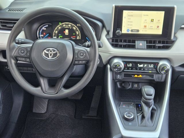 Used 2025 Silver Sky Metallic Toyota XLE image 27