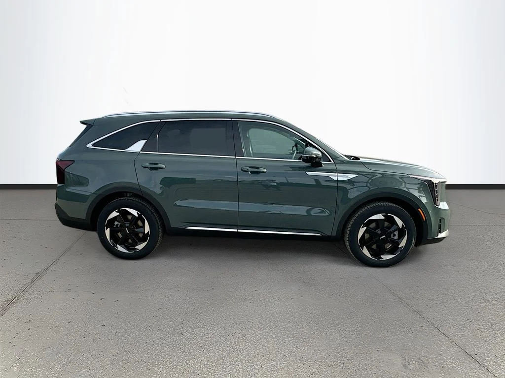 New 2026 Cityscape Green Kia EX image 8