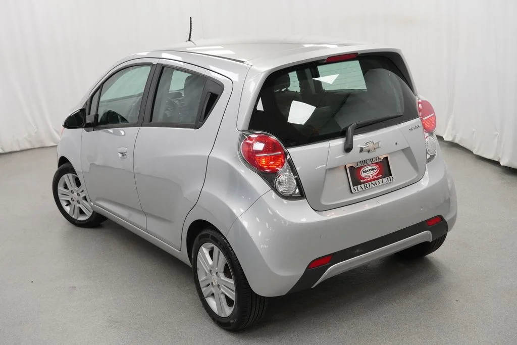 Used 2015 Silver Chevrolet 1LT image 11