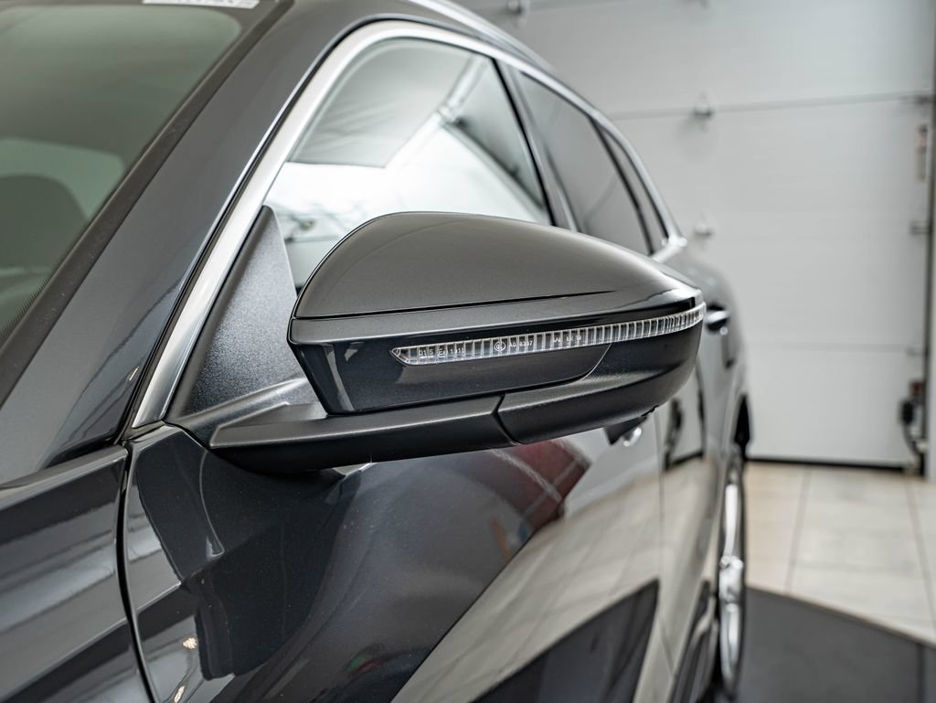 Used 2025 Manhattan Gray Metallic Audi 2.0T Premium Plus image 9