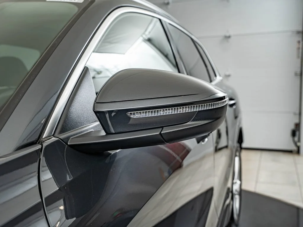 Used 2025 Manhattan Gray Metallic Audi 2.0T Premium Plus image 9