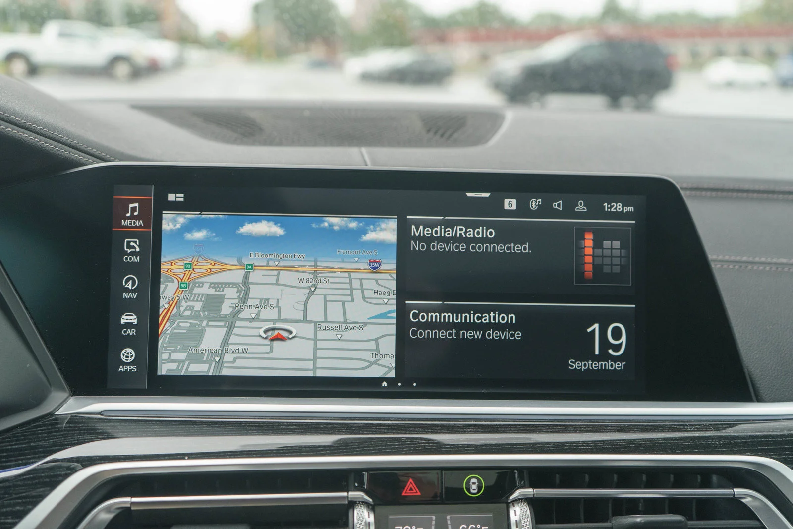 Used 2020 Carbon Black Metallic BMW xDrive40i image 18