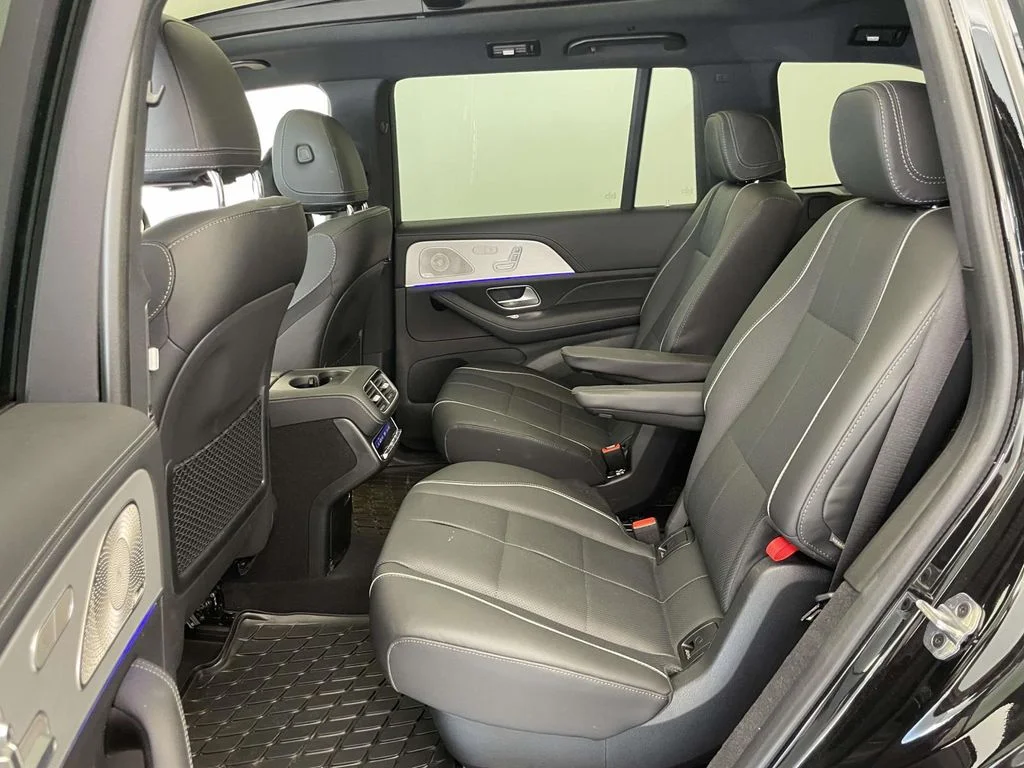 Used 2025 Black Mercedes-Benz GLS 580 image 15