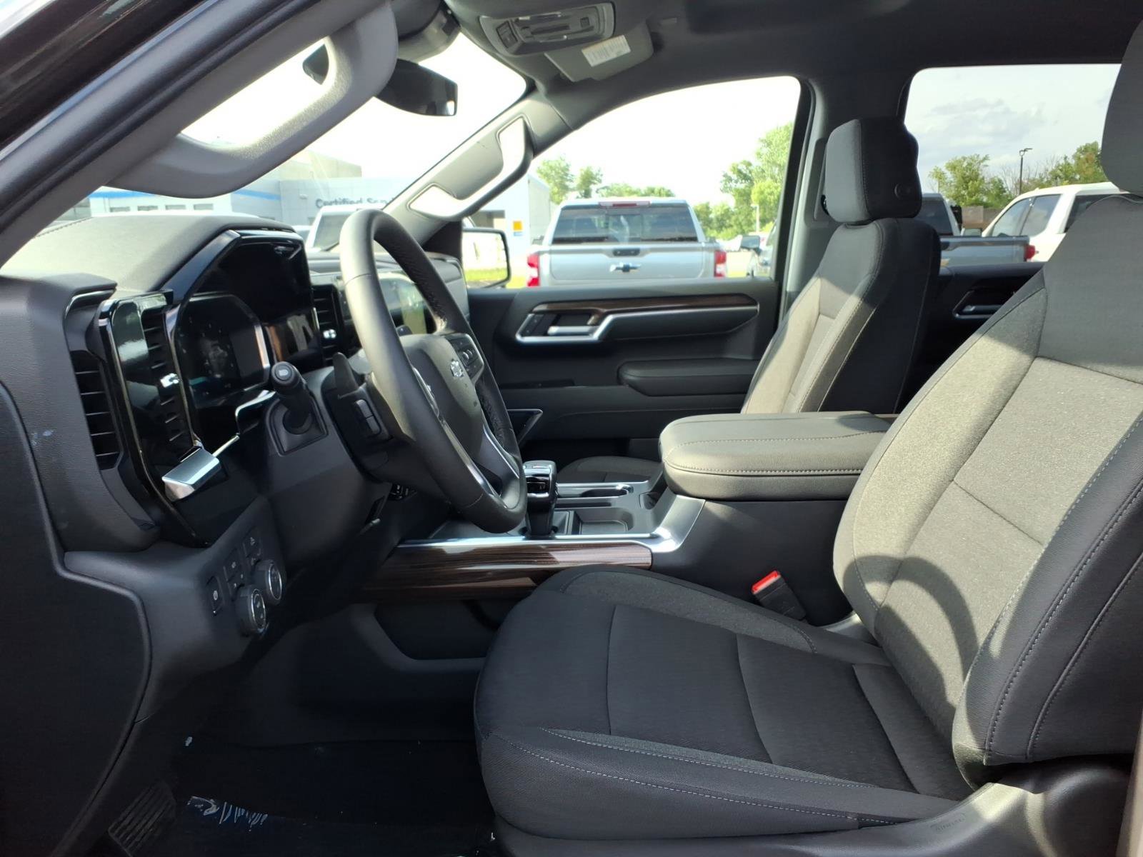 2026 Chevrolet Silverado 1500 RST - Photo 14