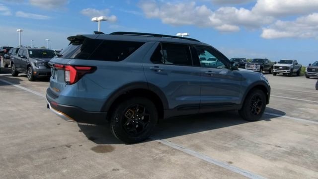 New 2026 Vapor Blue Metallic Ford Tremor® image 97