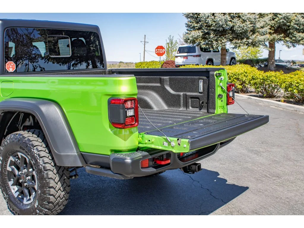 Used 2025 Mojito Jeep Rubicon image 10