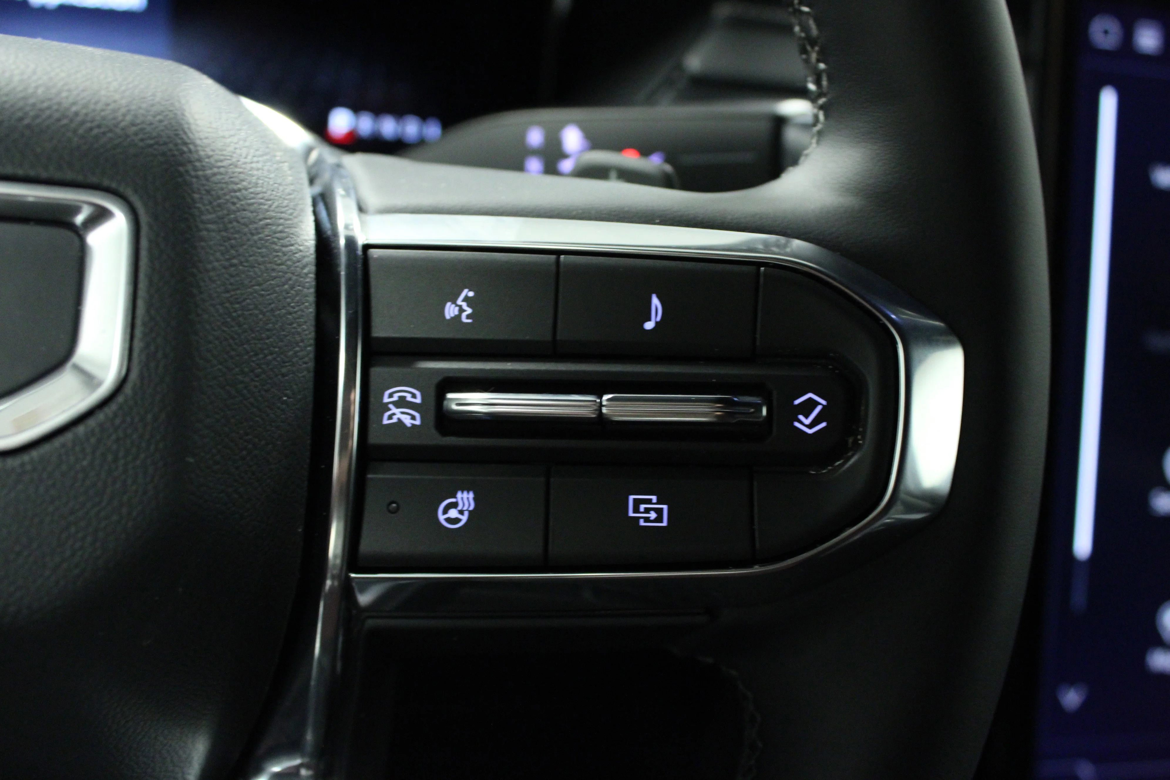 New 2025 Ebony Twilight Metallic GMC Elevation image 22