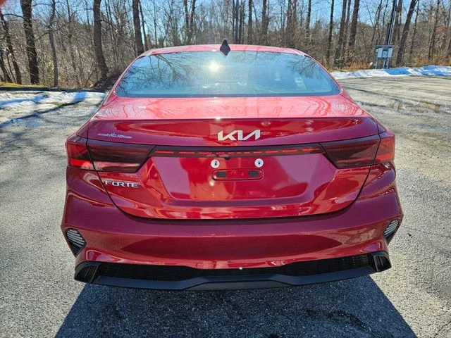 Used 2024 Red Kia LXS image 7