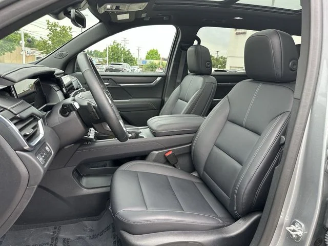 Used 2024 Silver GMC Elevation image 14