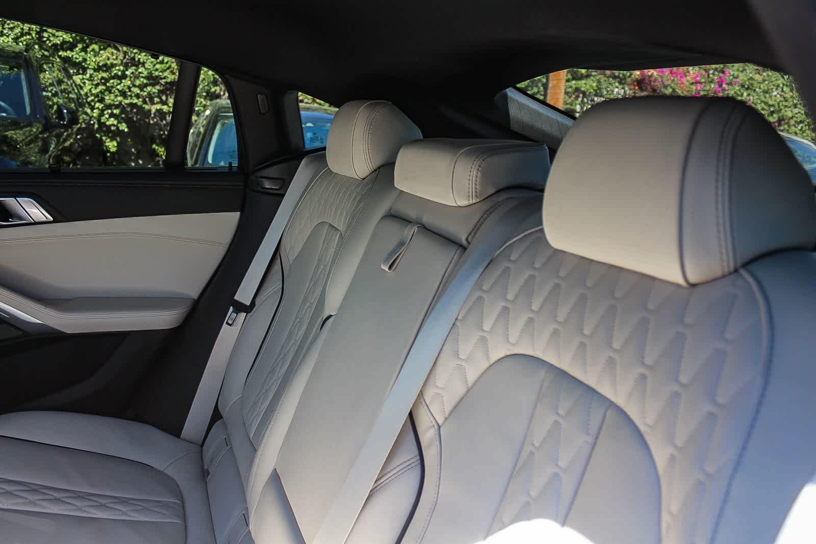 New 2026 Black Sapphire Metallic BMW xDrive40i image 18