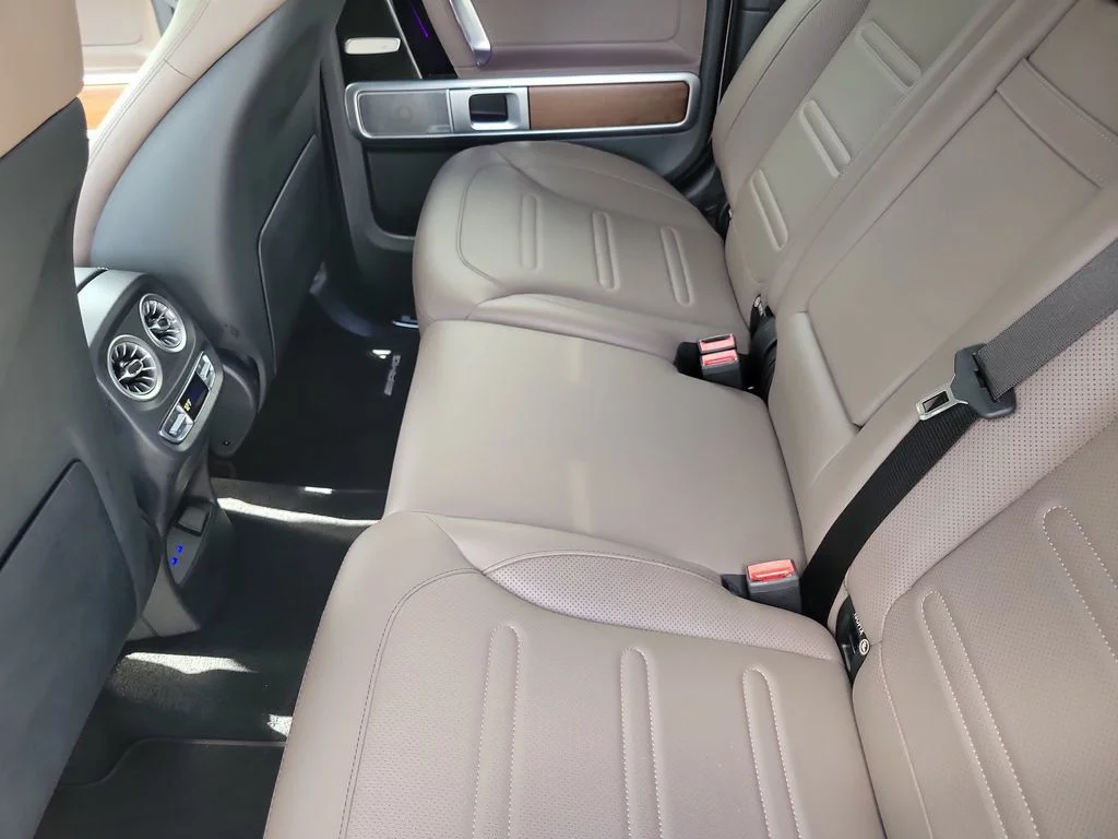 Used 2025 White Mercedes-Benz G 550 image 12