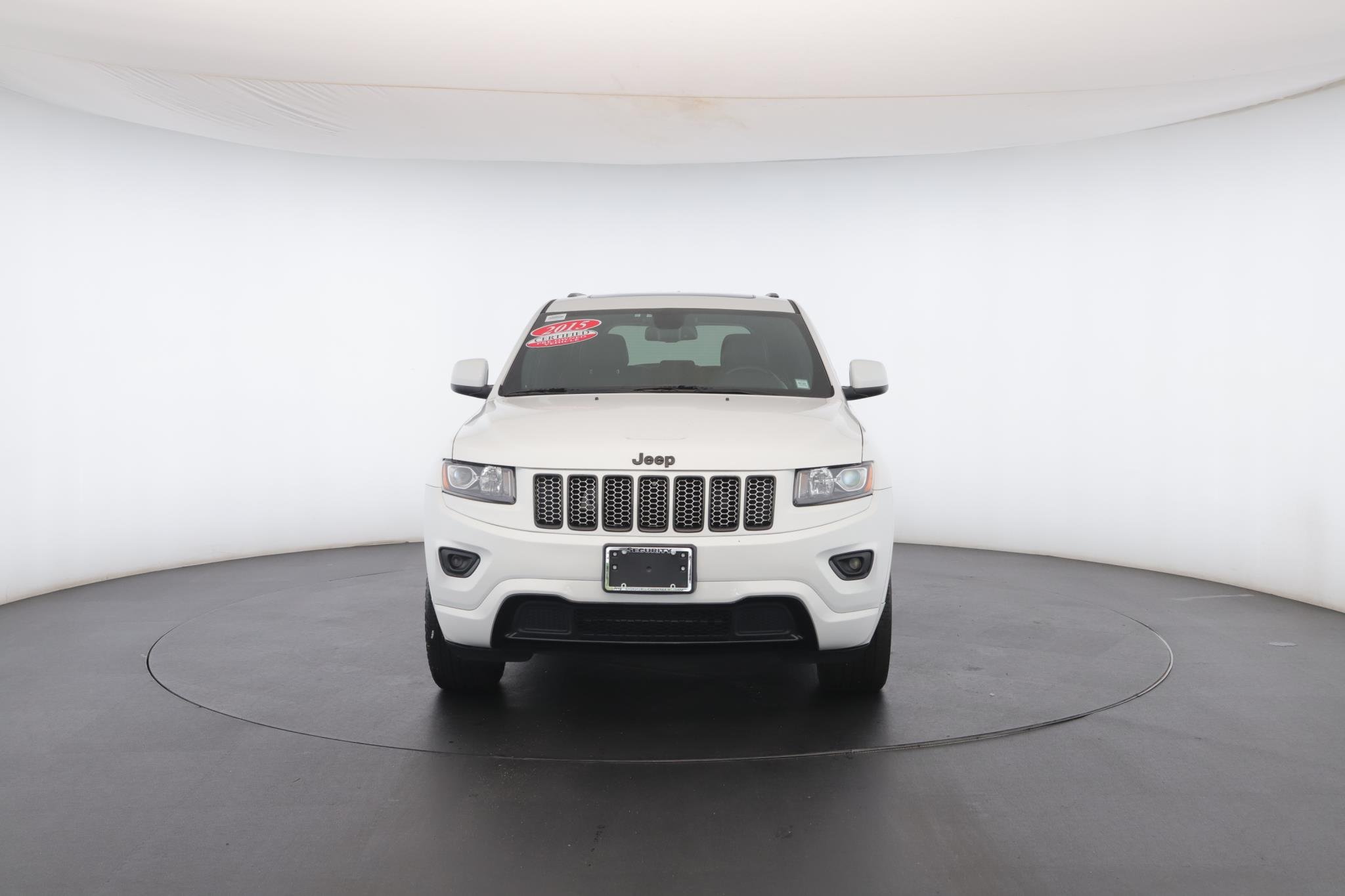 Used 2015 Bright White Clearcoat Jeep Altitude image 38