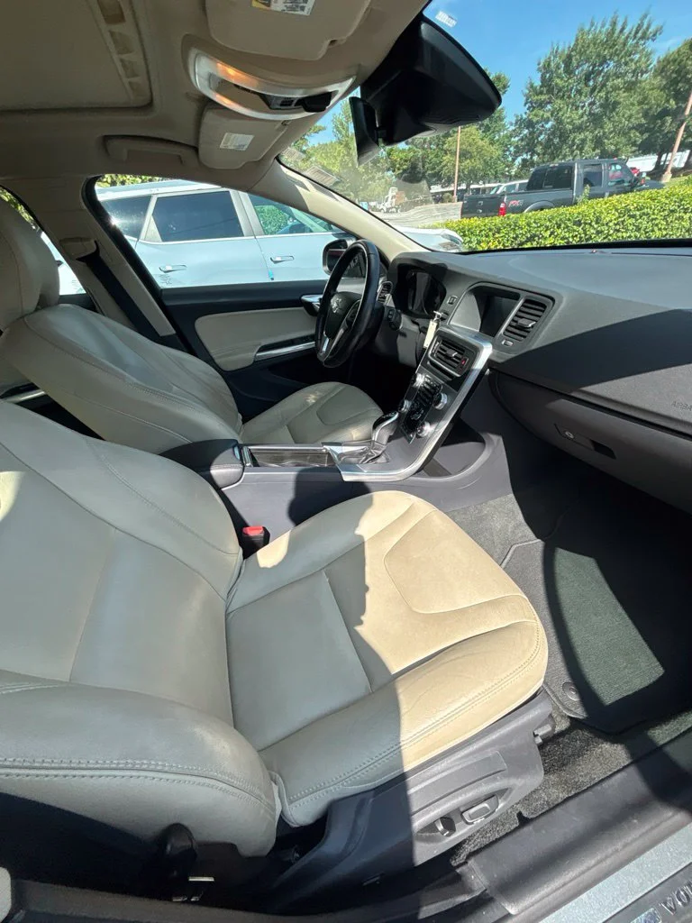 Used 2017 Gray Volvo T5 Premier image 22