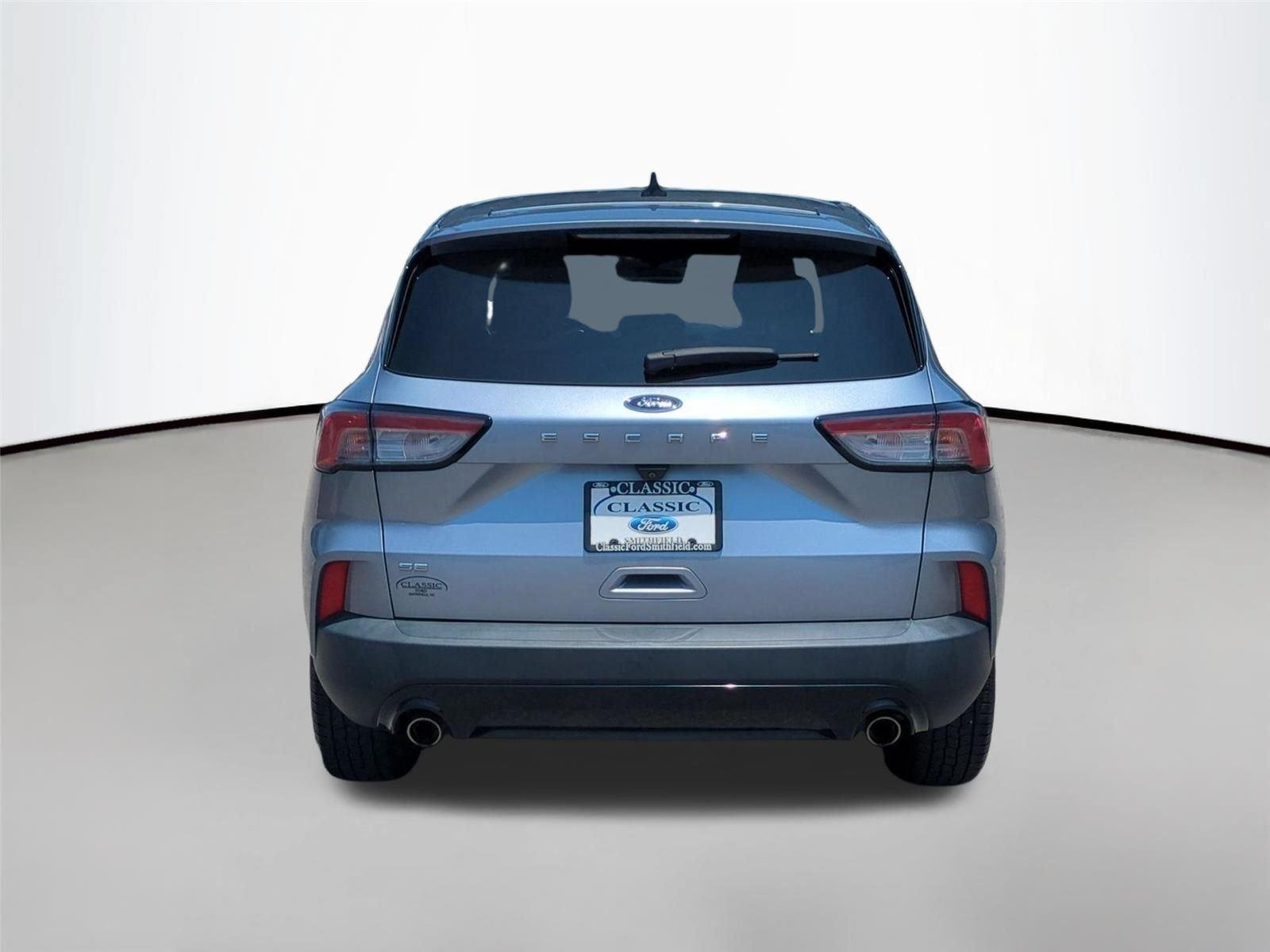 Used 2022 Iced Blue Silver Ford SE image 4