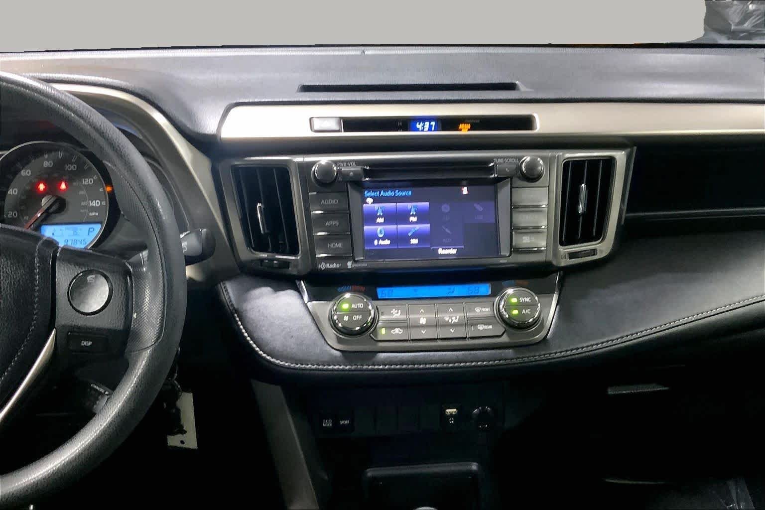 Used 2014 Magnetic Gray Metallic Toyota XLE image 7