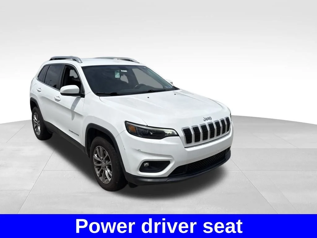 Used 2020 White Jeep Latitude Plus image 9