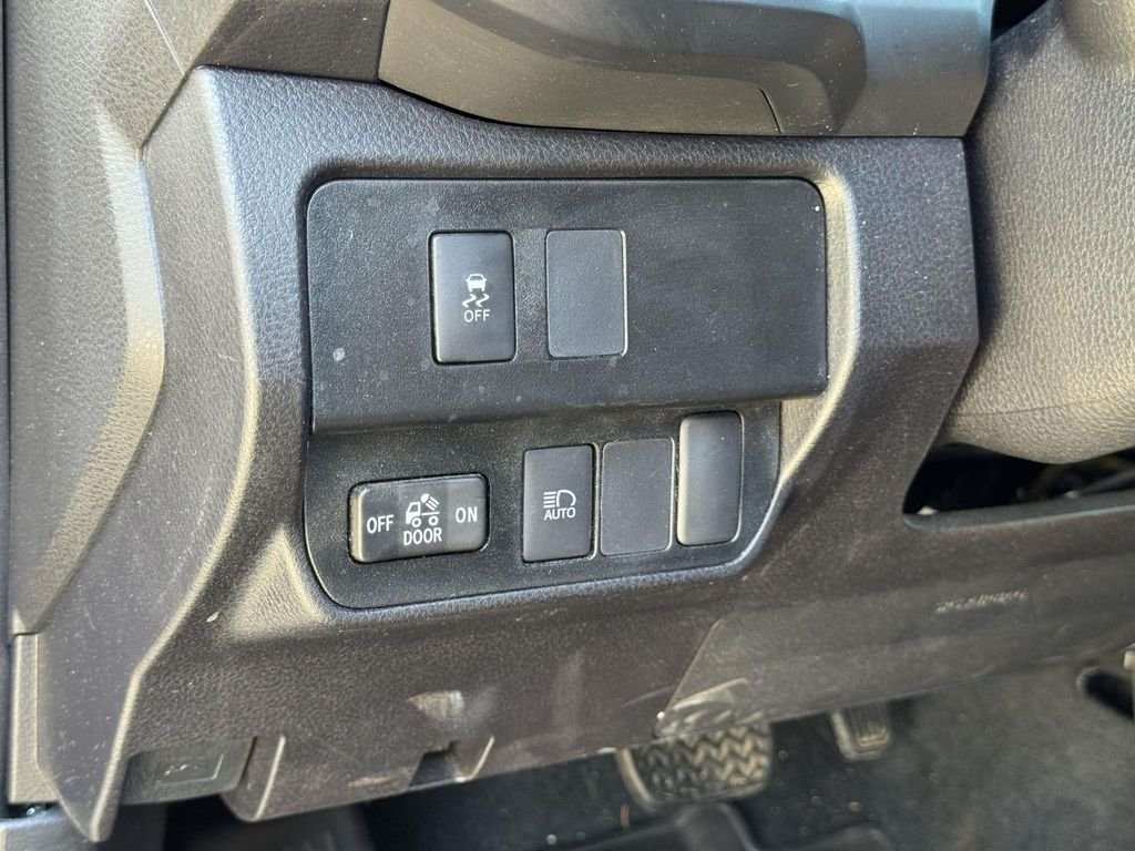 Used 2023 Silver Toyota SR image 9
