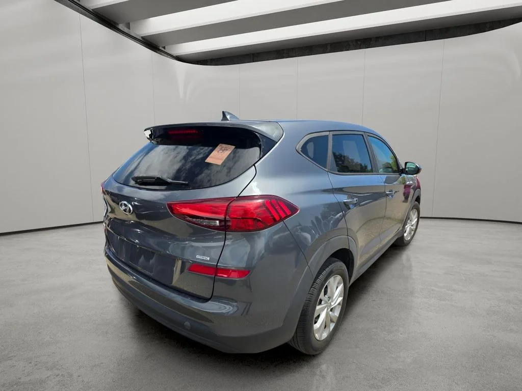 Used 2019 Coliseum Gray Hyundai SE image 9