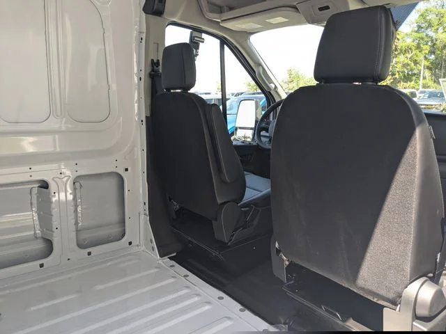 New 2026 Oxford White Ford Cargo Van image 13