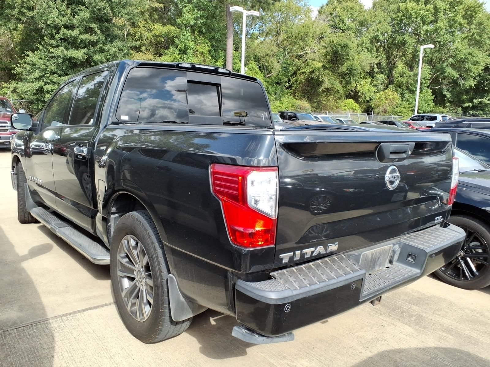 Used 2019 Magnetic Black Nissan SL image 2