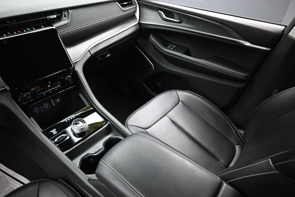 Used 2023 Gray Jeep Limited image 15