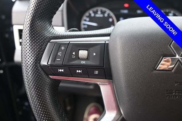 Used 2024  Mitsubishi SE image 15