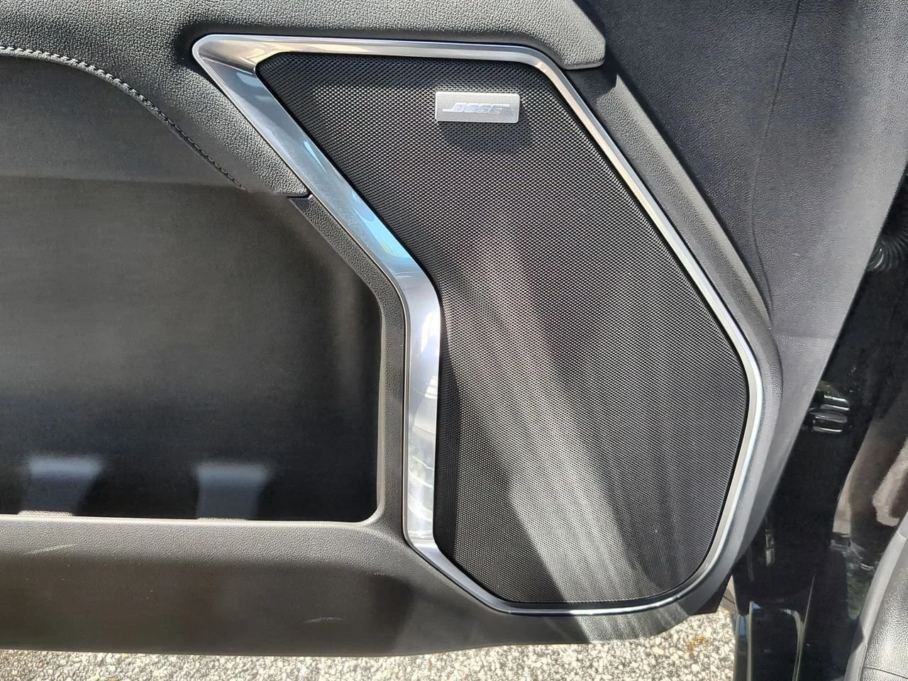 New 2026 Onyx Black GMC SLT image 25