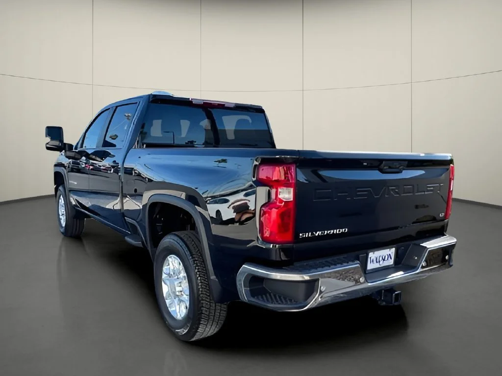 New 2026 Black Chevrolet LT image 5