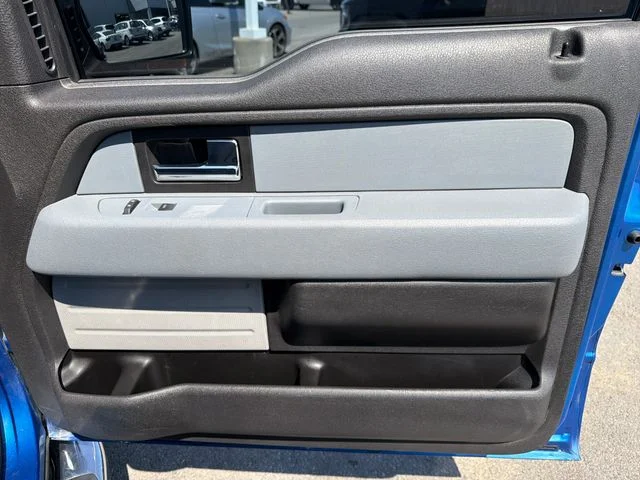 Used 2014 Blue Ford XLT image 21
