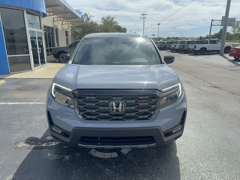 New 2026 Sonic Gray Pearl Honda TrailSport image 2