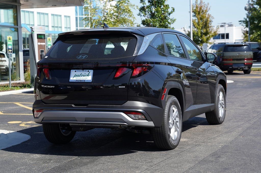 New 2026 Phantom Black Hyundai SE image 27