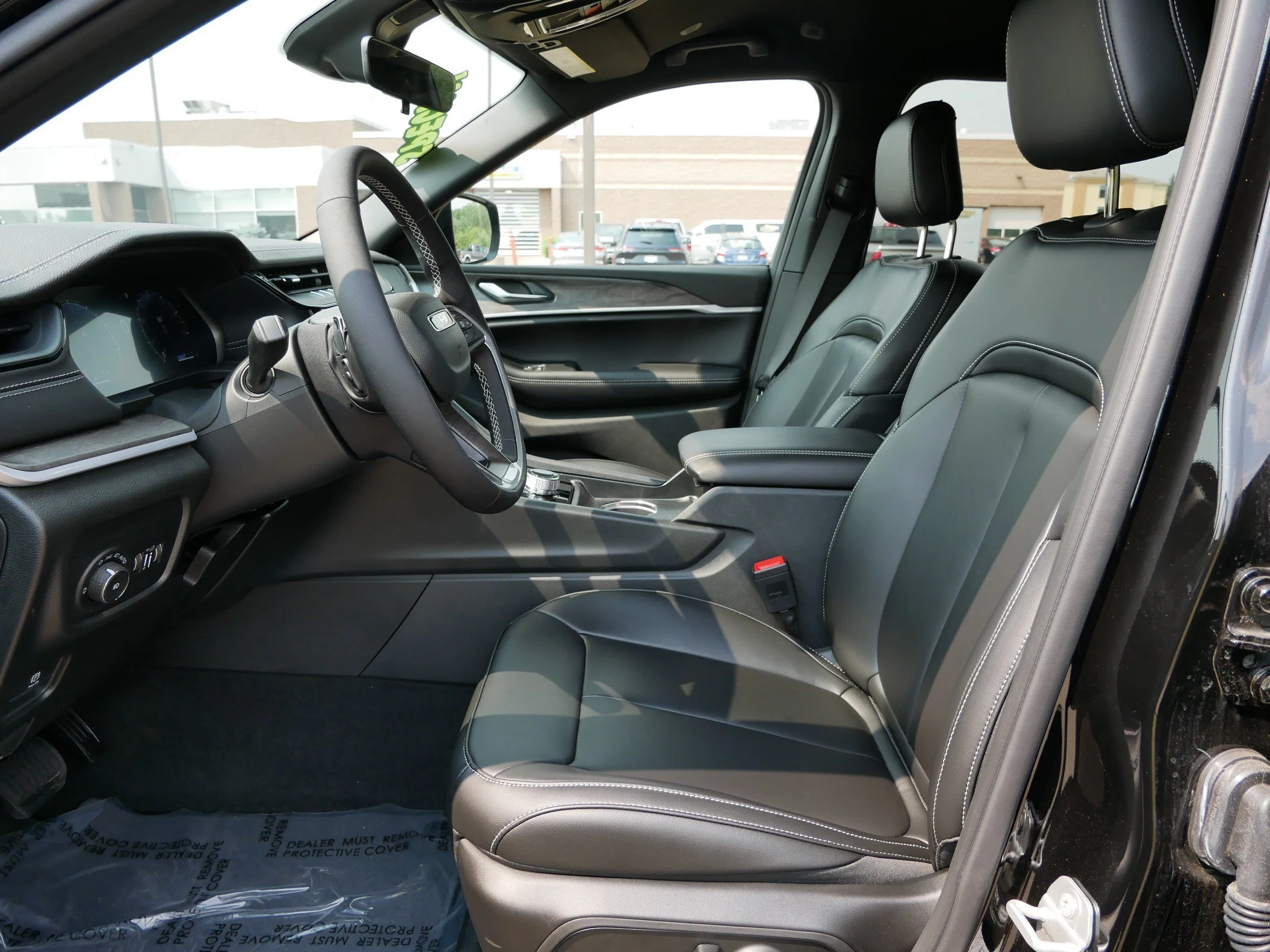 New 2026 Diamond Black Crystal Pearlcoat Jeep Limited image 6