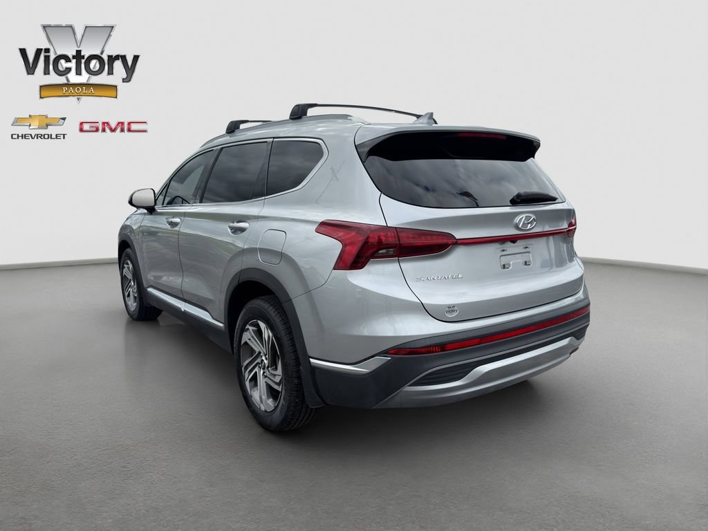 Used 2022 Silver Hyundai SEL image 4