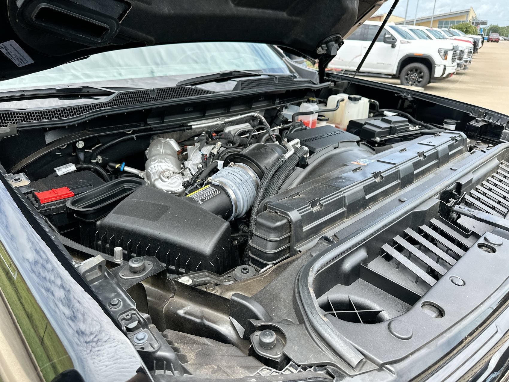 Used 2025 Black Chevrolet High Country image 27