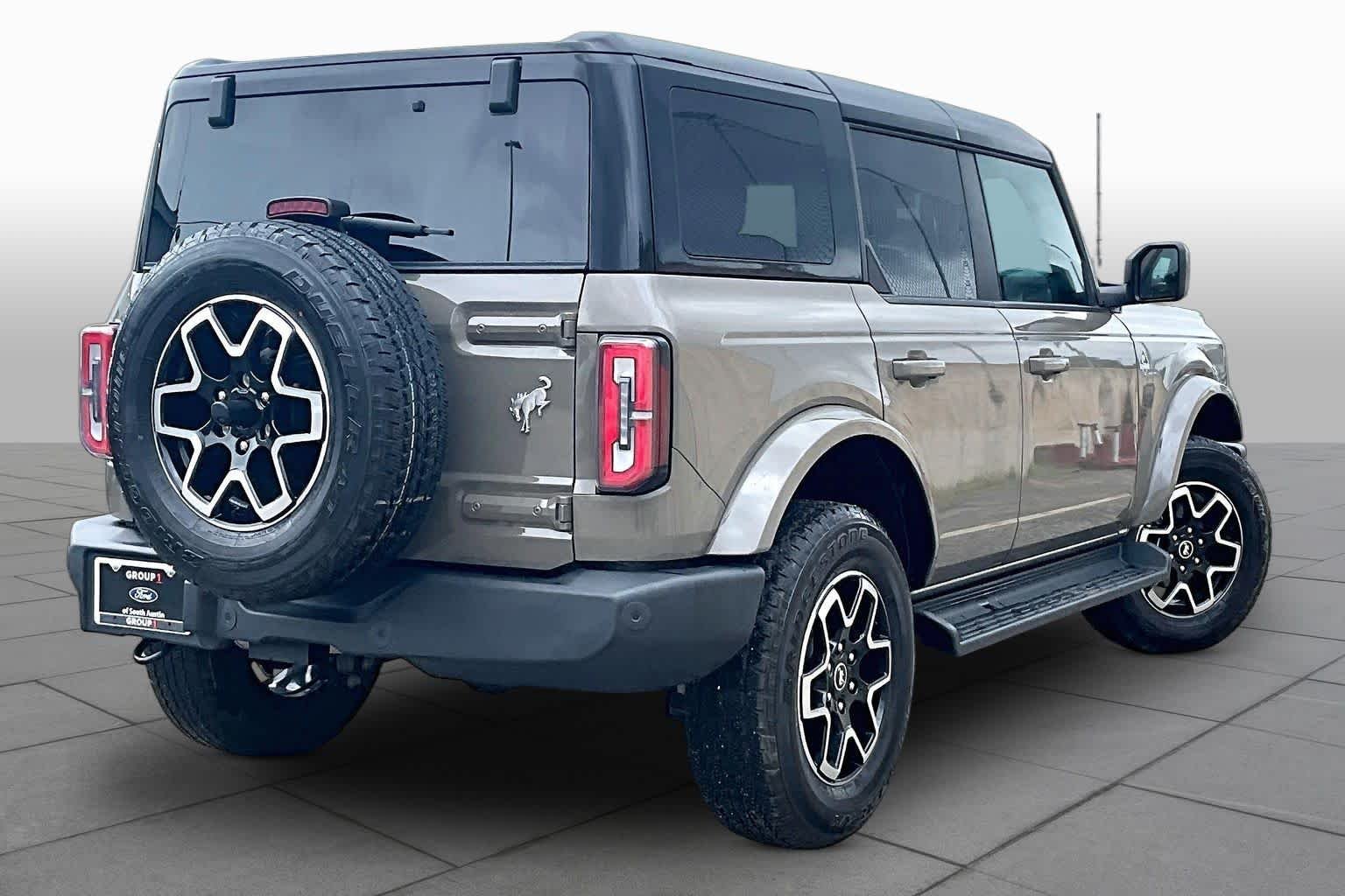 Used 2025 Marsh Gray Ford Outer Banks image 13