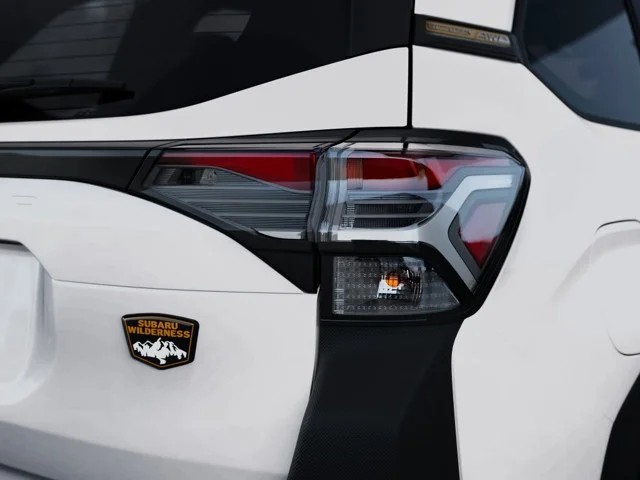 New 2026 CRYSTAL WHITE PEARL Subaru Wilderness image 12