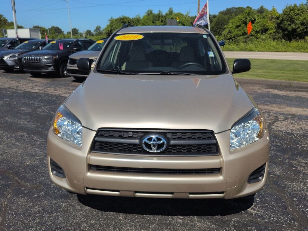 Used 2010  Toyota Base image 3