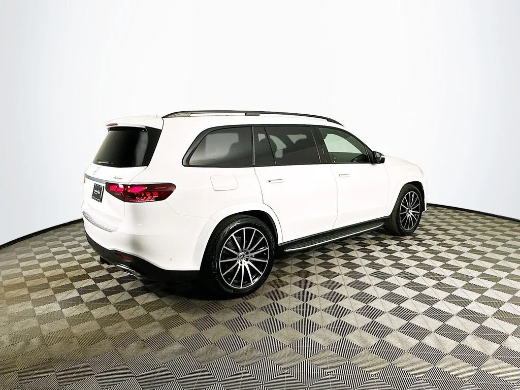 Used 2026 White Mercedes-Benz GLS 580 image 7