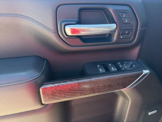 Used 2021 Green GMC Denali image 15