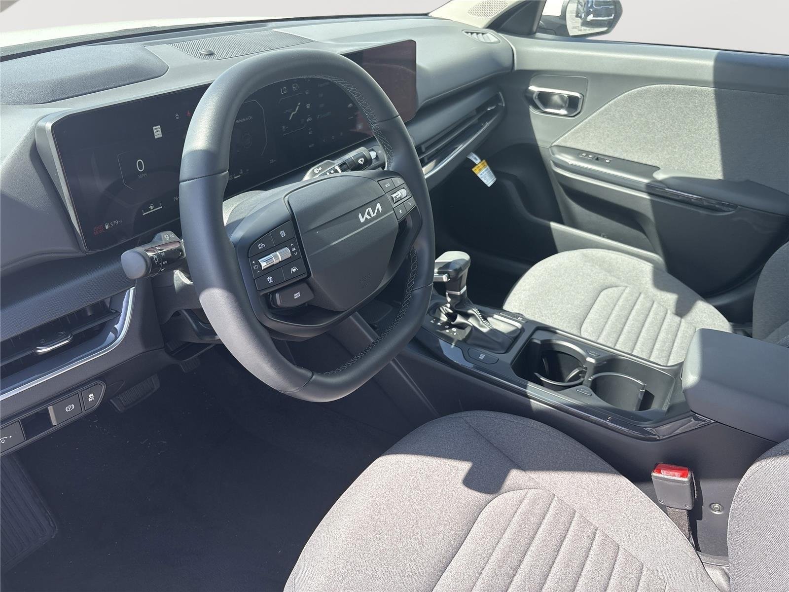 New 2025 Snow White Pearl Kia EX image 9