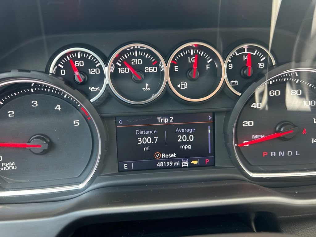 Used 2022 Silver Ice Metallic Chevrolet LTZ image 20