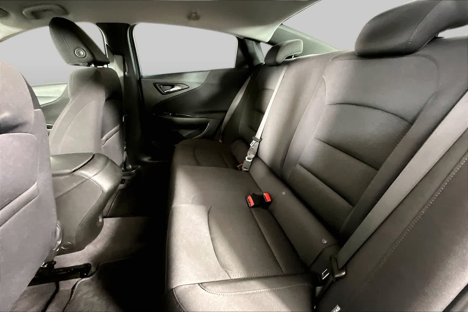 Used 2022 Summit White Chevrolet LS image 18